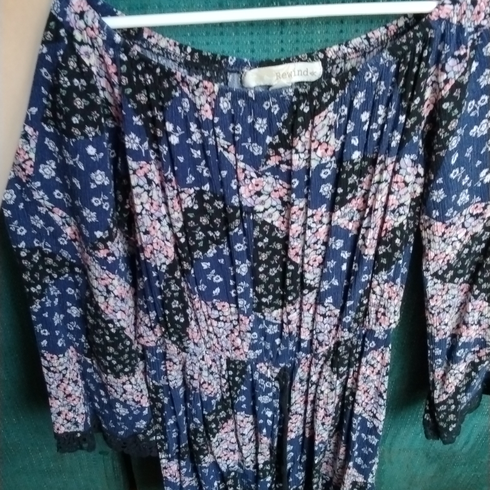 Floral pattern dess style shirt